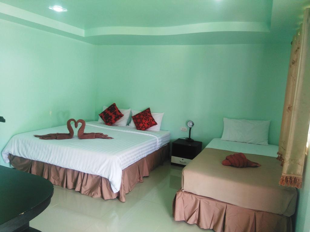 Phi Phi Coralbay Hotel Exterior photo
