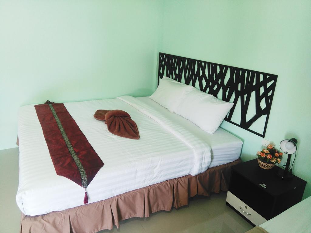 Phi Phi Coralbay Hotel Exterior photo